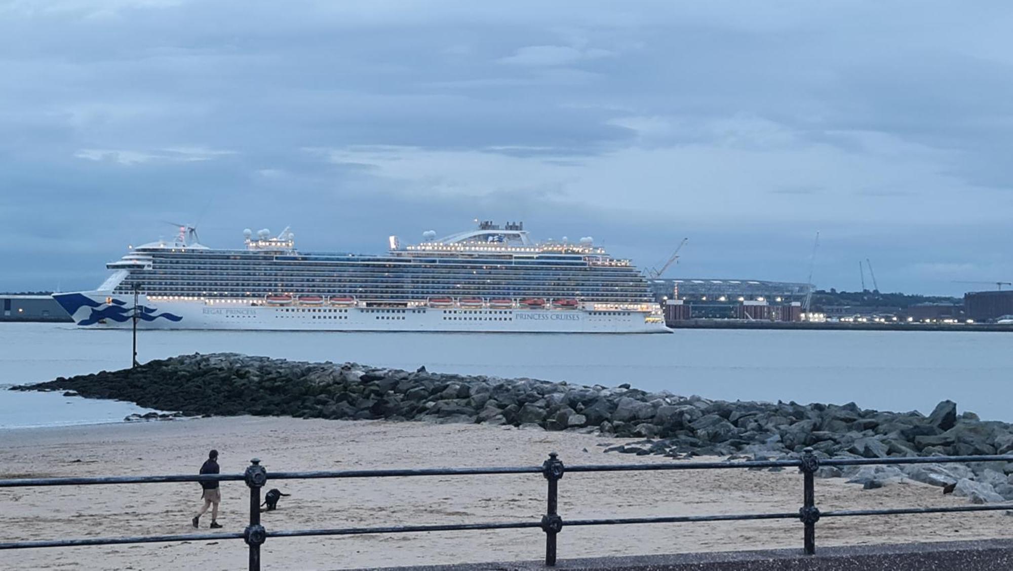 Sea-Quinn Views วอลลาซีย์ ภายนอก รูปภาพ